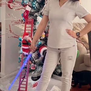 Jedi Scrubs — it’s a set